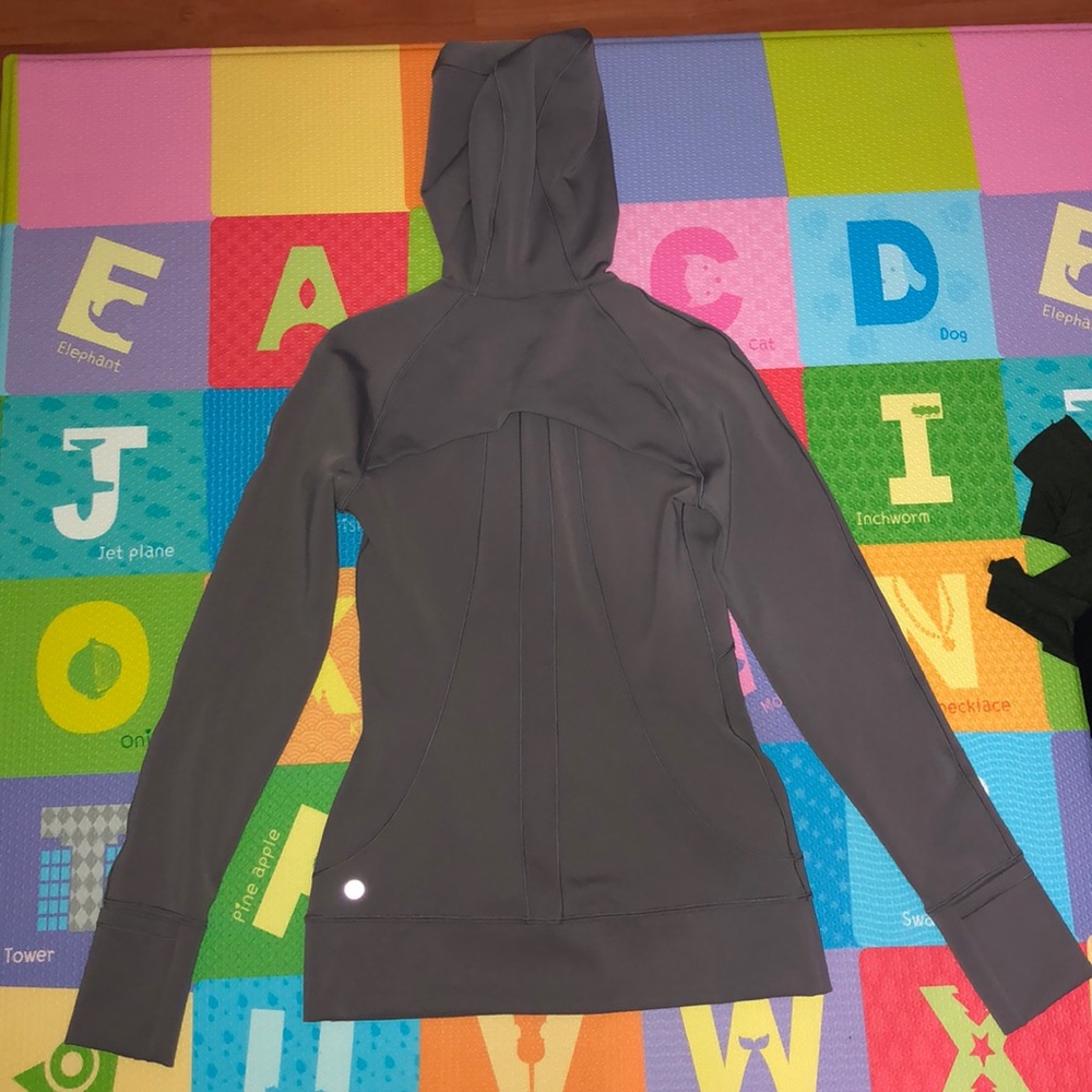 Lululemon Jacket - Picture 2 of 4